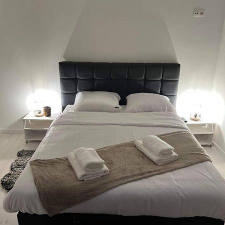 Prachtige Kamer In Centrum Brugge Met Badkamer ! Extérieur photo