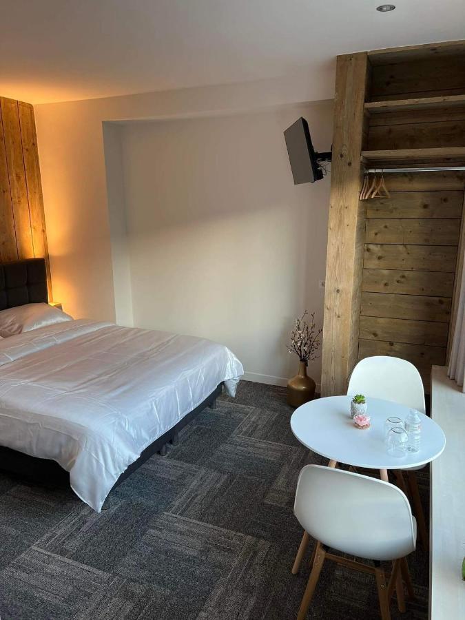 Prachtige Kamer In Centrum Brugge Met Badkamer ! Extérieur photo
